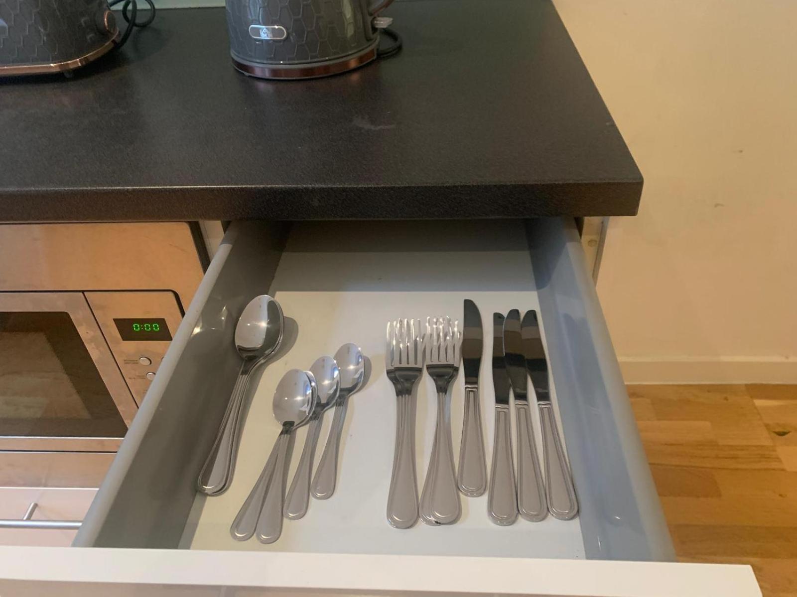 Appartamento Bright And Airy One Bedroom Condo, Olympia, Kensington Londra