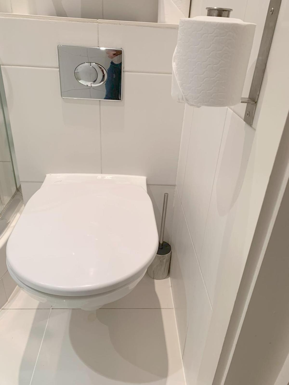 Appartamento Bright And Airy One Bedroom Condo, Olympia, Kensington Londra