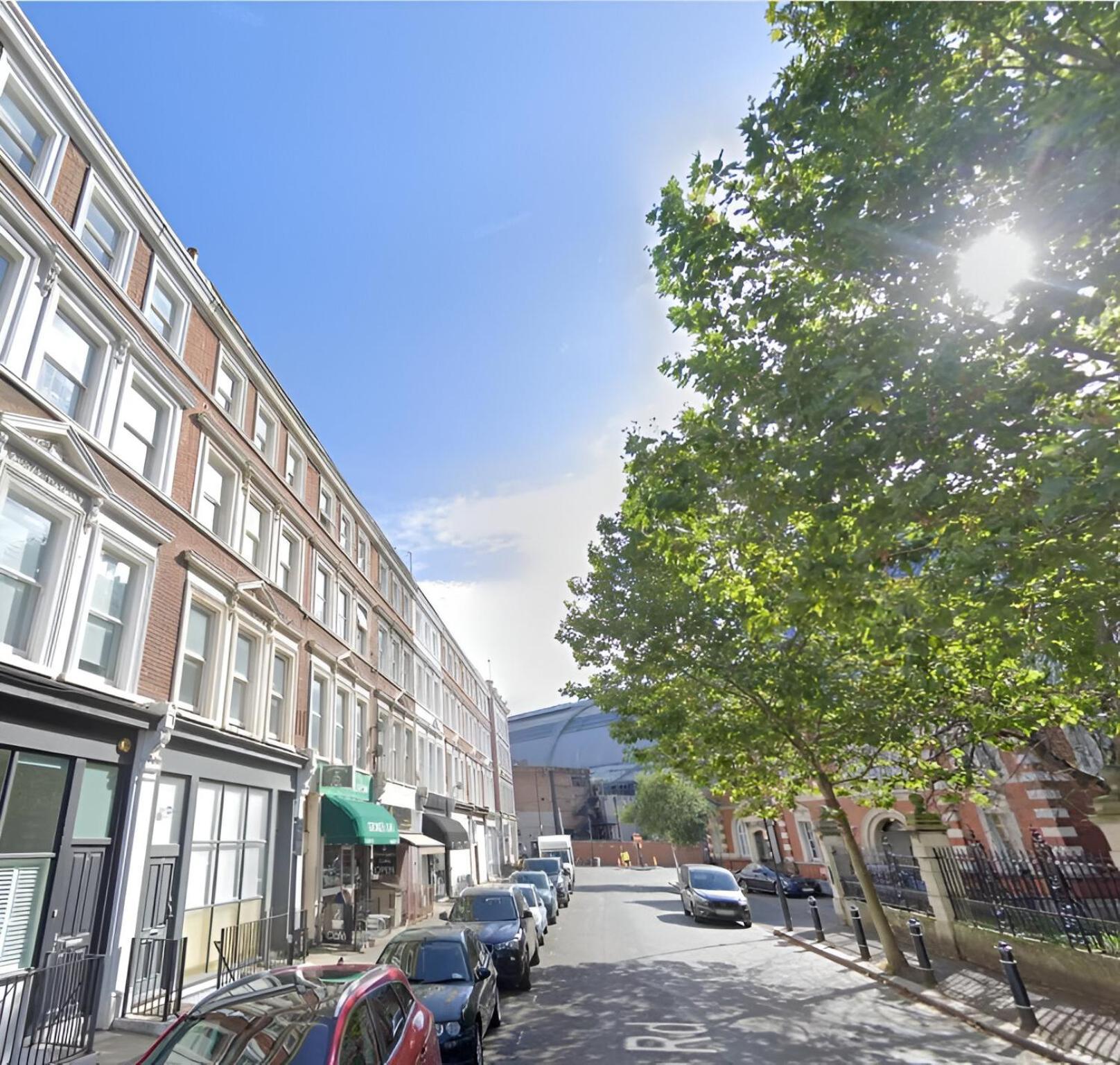 Bright And Airy One Bedroom Condo, Olympia, Kensington Appartamento *