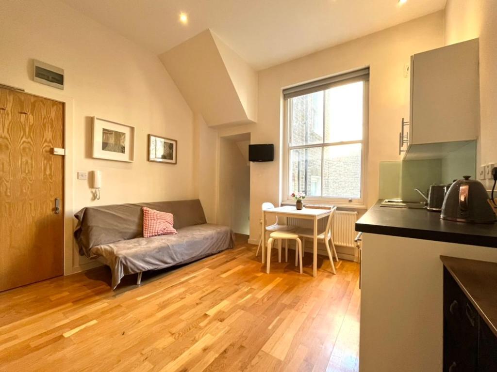 Appartamento Bright And Airy One Bedroom Condo, Olympia, Kensington *